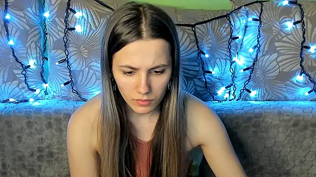 MaggieCake online show from 02-13-25, 05:26