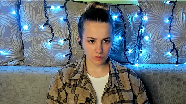 MaggieCake online show from 04-13-26, 12:16