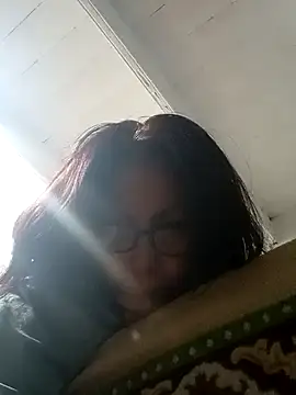 Anypink online show from 11-27-25, 04:36