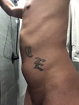 Snapshot of 69RIPsta69 chatting on 01-26-25, 05:13 69RIPsta69 online show from 01-26-25, 05:13