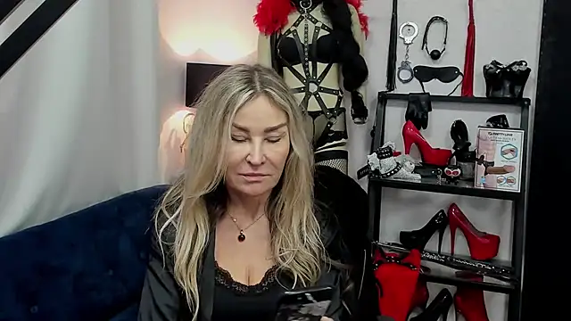 crystaLUX online show from 12-16-24, 09:14