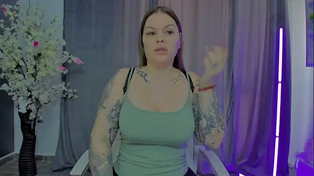 Raven Luna online show from 01-06-25, 10:24