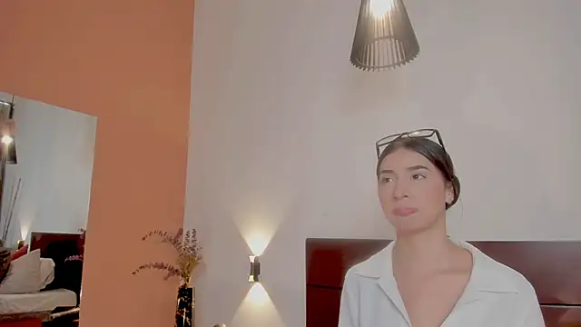 Christy Sea online show from 02-13-25, 06:16