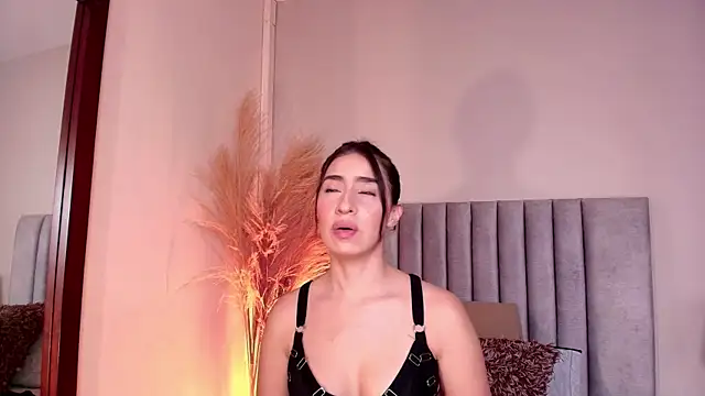 Christy Sea online show from 10-30-25, 06:19