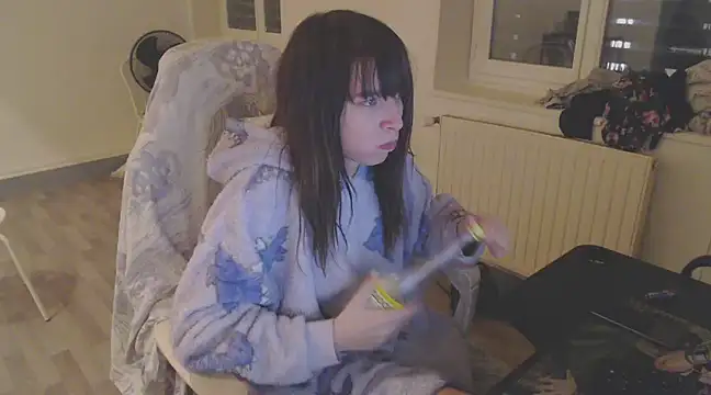 missthon0 online show from 12-20-24, 10:43