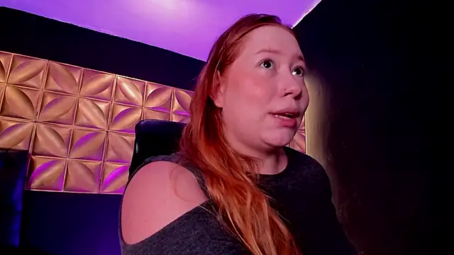 Snapshot of hannamartinn chatting on 09-23-25, 04:54 hannamartinn online show from 09-23-25, 04:54