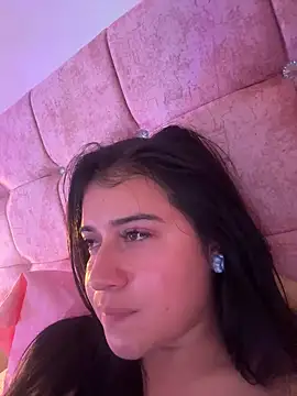 Snapshot of KallyMyller1 chatting on 12-14-24, 01:39 KallyMyller1 online show from 12-14-24, 01:39