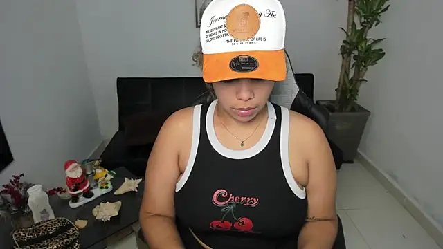 alyssannVhm online show from 12-10-24, 10:47