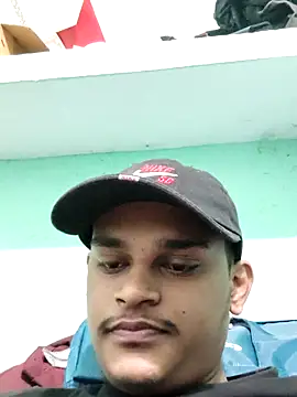 Snapshot of rajaRoyd chatting on 11-11-25, 07:08 rajaRoyd online show from 11-11-25, 07:08