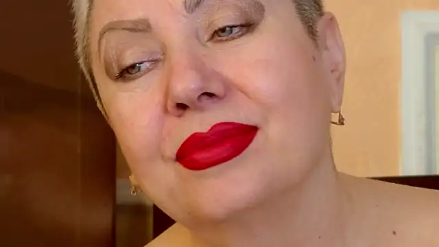 LadyPosh online show from 10-23-25, 09:02