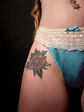 LucidLucy online show from 11-13-25, 12:42