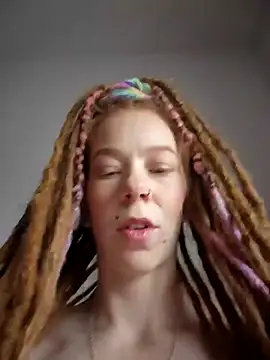 LucidLucy online show from 01-12-26, 01:49