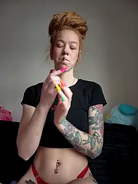 LucidLucy online show from 02-26-26, 05:01