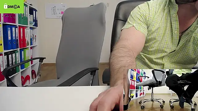 secret-office online show from 03-12-25, 05:57