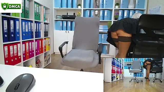 secret-office online show from 10-20-25, 05:19