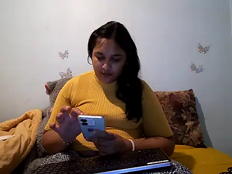 Indianbloom- online show from 10-22-25, 07:35