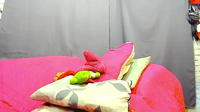 KataleyaCollins online show from 04-21-26, 08:44