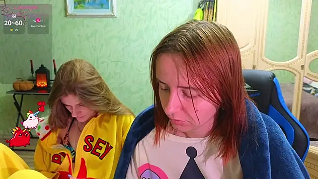 Snapshot of DanaMartina chatting on 10-10-25, 05:23 DanaMartina online show from 10-10-25, 05:23