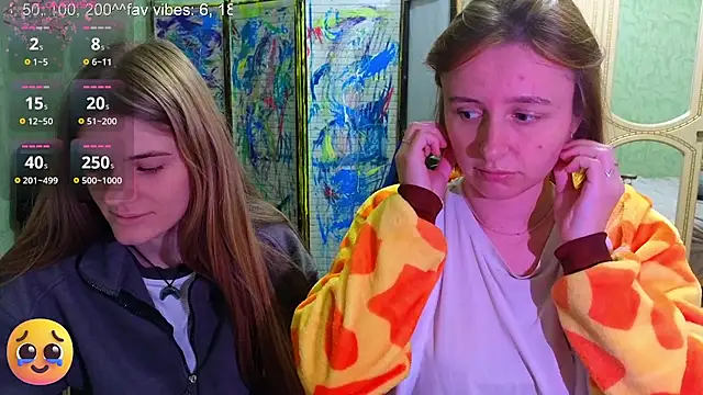 Snapshot of DanaMartina chatting on 11-05-25, 06:30 DanaMartina online show from 11-05-25, 06:30