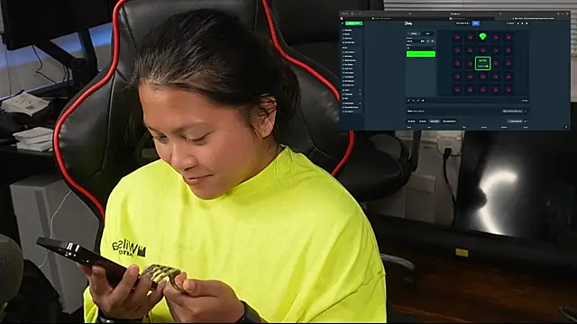 Snapshot of Bubbleliyah chatting on 02-27-25, 05:24 Bubbleliyah online show from 02-27-25, 05:24