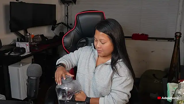 Snapshot of Bubbleliyah chatting on 10-10-25, 04:11 Bubbleliyah online show from 10-10-25, 04:11