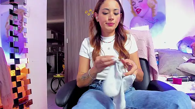 KimberlySaen online show from 02-21-26, 10:22