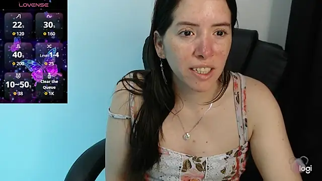 Snapshot of spicey_latina chatting on 09-21-25, 01:57 spicey latina online show from 09-21-25, 01:57