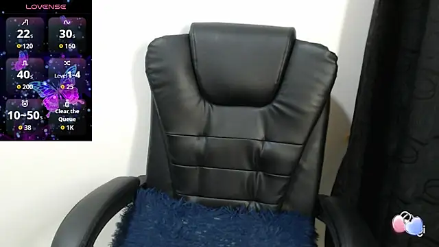 Snapshot of spicey_latina chatting on 10-22-25, 09:14 spicey latina online show from 10-22-25, 09:14