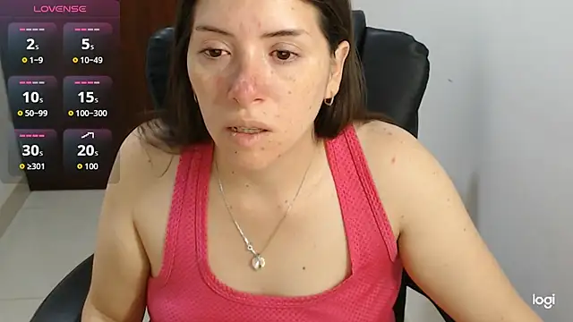 Snapshot of spicey_latina chatting on 07-17-26, 12:06 spicey latina online show from 07-17-26, 12:06