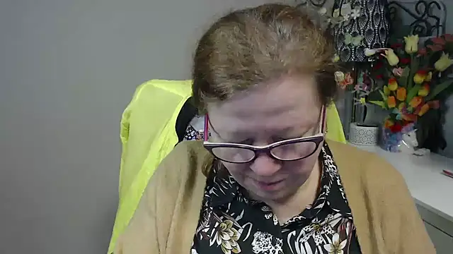 Adelewildx online show from 02-04-26, 04:07