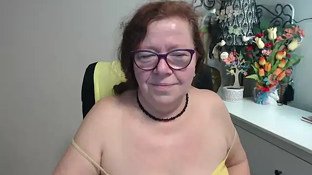 Adelewildx online show from 03-02-26, 05:08