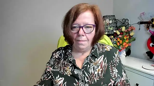 Adelewildx online show from 05-19-26, 03:46