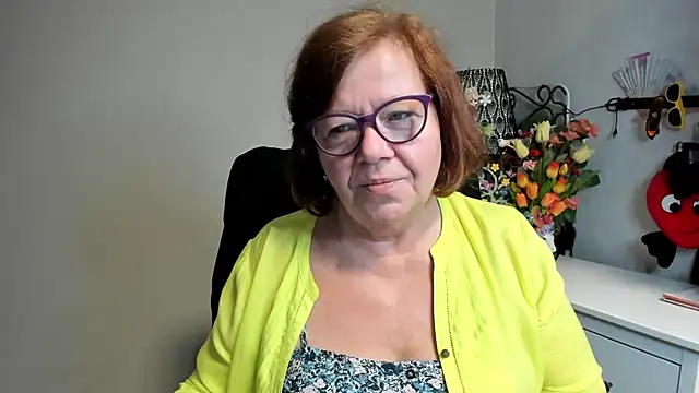 Adelewildx online show from 06-02-26, 02:24
