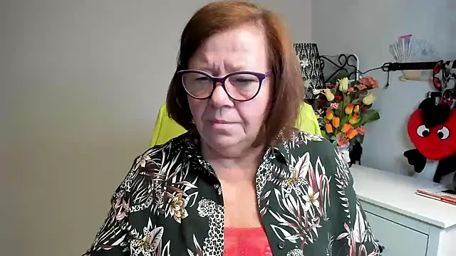 Adelewildx online show from 06-17-26, 03:42