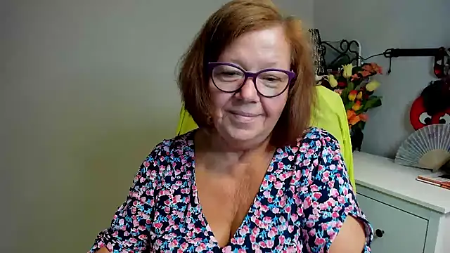 Adelewildx online show from 07-02-26, 02:00