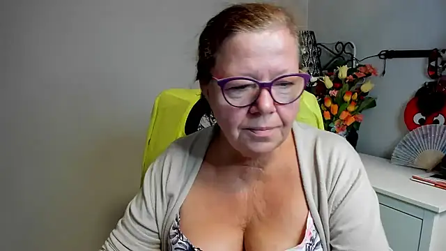 Adelewildx online show from 07-03-26, 02:29