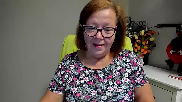 Adelewildx online show from 07-09-26, 03:21