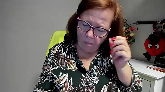 Adelewildx online show from 07-21-26, 03:42