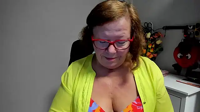 Adelewildx online show from 08-03-26, 02:32
