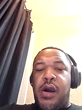 Snapshot of Oakcliffjacker chatting on 01-06-26, 05:00 Oakcliffjacker online show from 01-06-26, 05:00