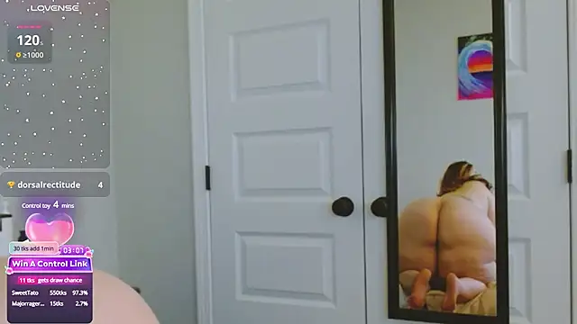 Snapshot of Cateycakes chatting on 01-24-25, 11:37 Cateycakes online show from 01-24-25, 11:37