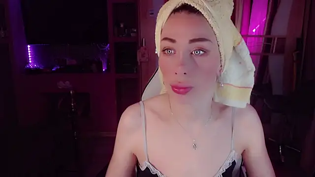 AnnieGOld  online show from 05-09-26, 10:37