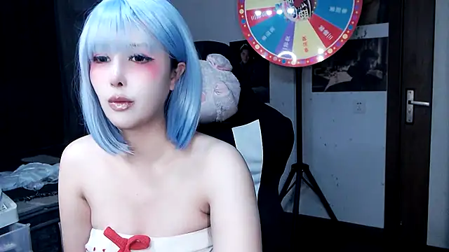 Snapshot of candy_cola chatting on 02-19-25, 06:44 candy cola online show from 02-19-25, 06:44