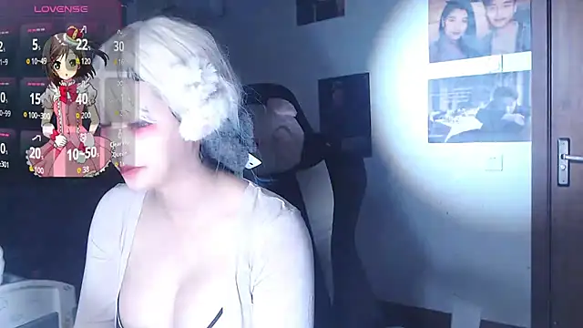 Snapshot of candy_cola chatting on 10-12-25, 05:39 candy cola online show from 10-12-25, 05:39