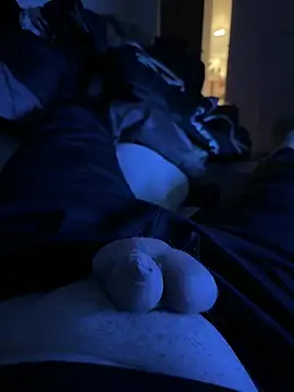 adam123456654321 online show from 12-19-24, 12:45