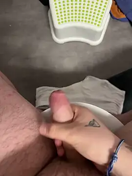 adam123456654321 online show from 02-19-25, 11:14