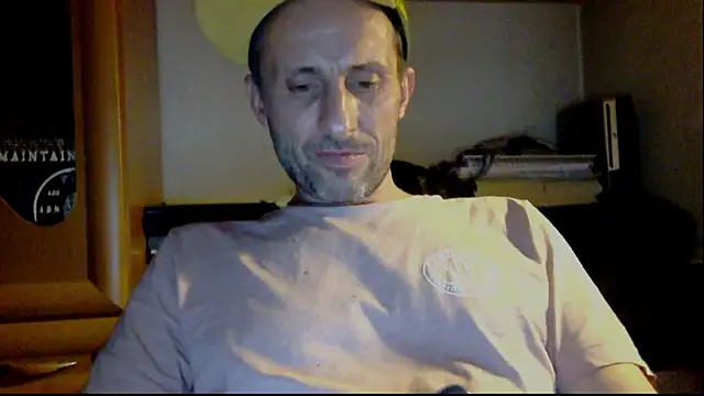 Snapshot of FireFox_Feel chatting on 12-05-24, 08:11 FireFox Feel online show from 12-05-24, 08:11