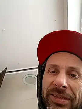 Snapshot of FireFox_Feel chatting on 03-17-25, 03:07 FireFox Feel online show from 03-17-25, 03:07