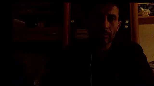 Snapshot of FireFox_Feel chatting on 11-11-25, 12:43 FireFox Feel online show from 11-11-25, 12:43