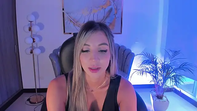 Snapshot of ZoePresleyX chatting on 02-01-25, 10:13 ZoePresleyX online show from 02-01-25, 10:13